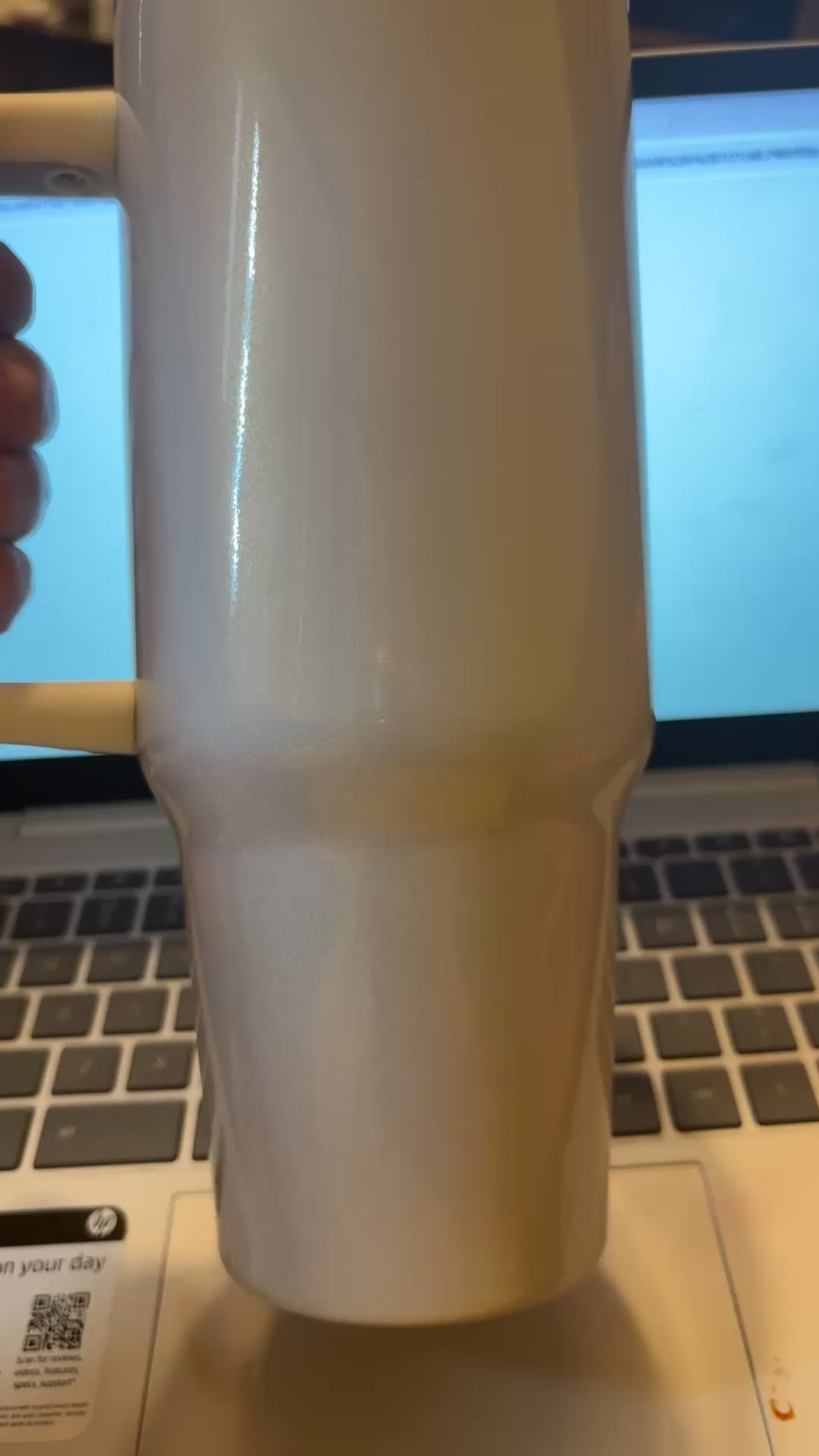 40oz Holographic Tumbler